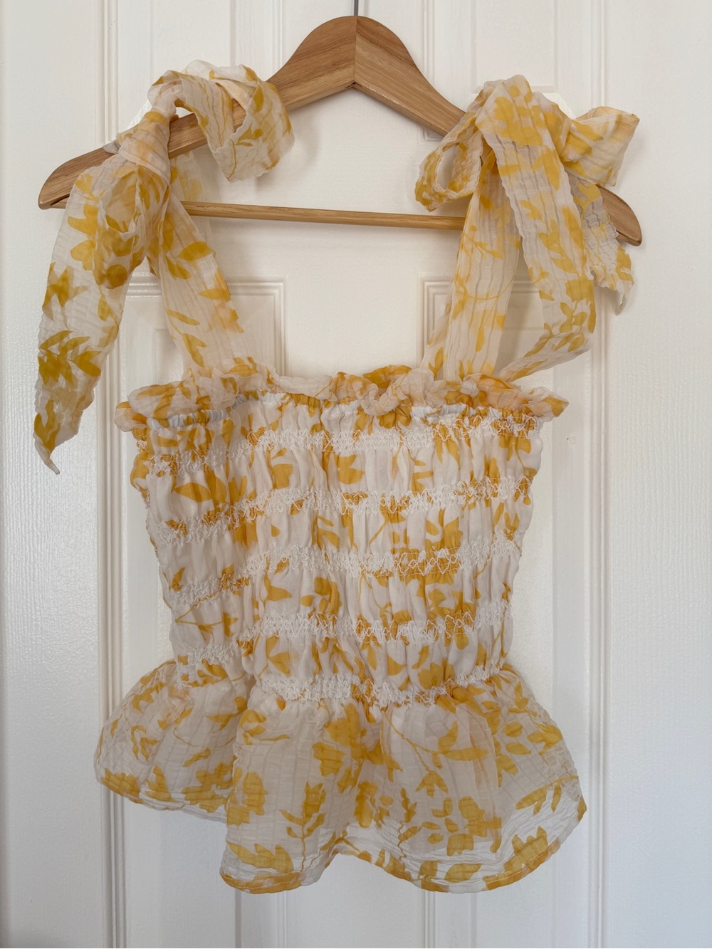 En Saison floral smocked peplum top